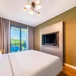 Radisson Residences Vadistanbul Hotell 5*