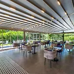 Radisson Residences Vadistanbul Hotel 4*