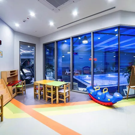 Radisson Residences Vadistanbul 5*