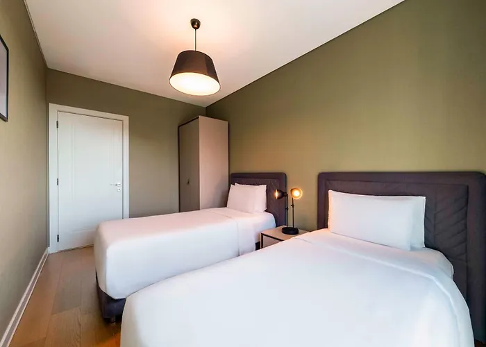 호텔 Radisson Residences Vadistanbul 5*