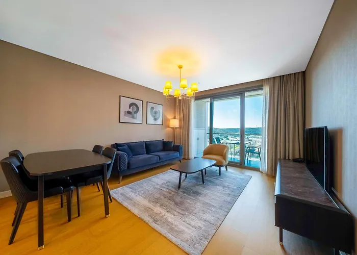 Hotel Radisson Residences Vadistanbul 5*