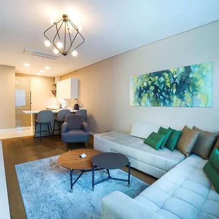 Отель Radisson Residences Vadistanbul 4*