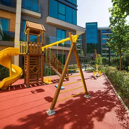 Отель Radisson Residences Vadistanbul 4*